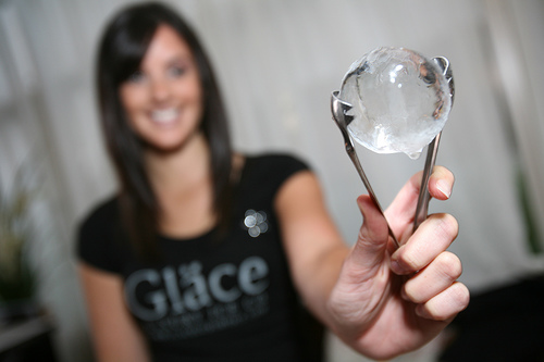 Gläce Ice balls: the latest in high-class drinking - A Hundred Monkeys